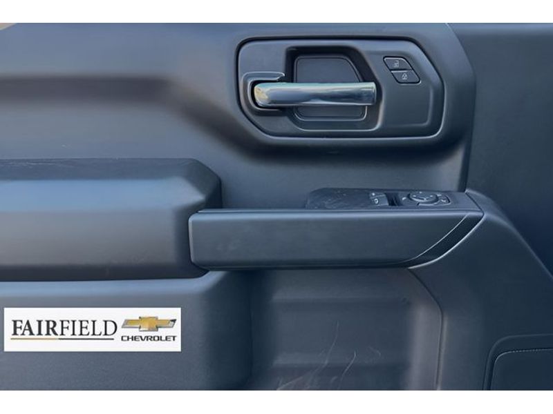 2024 Chevrolet Silverado photo 12