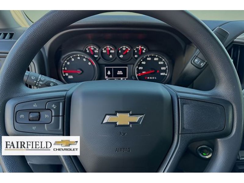 2024 Chevrolet Silverado photo 21