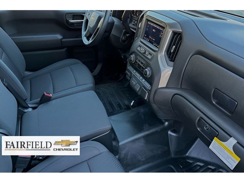 2024 Chevrolet Silverado photo 15