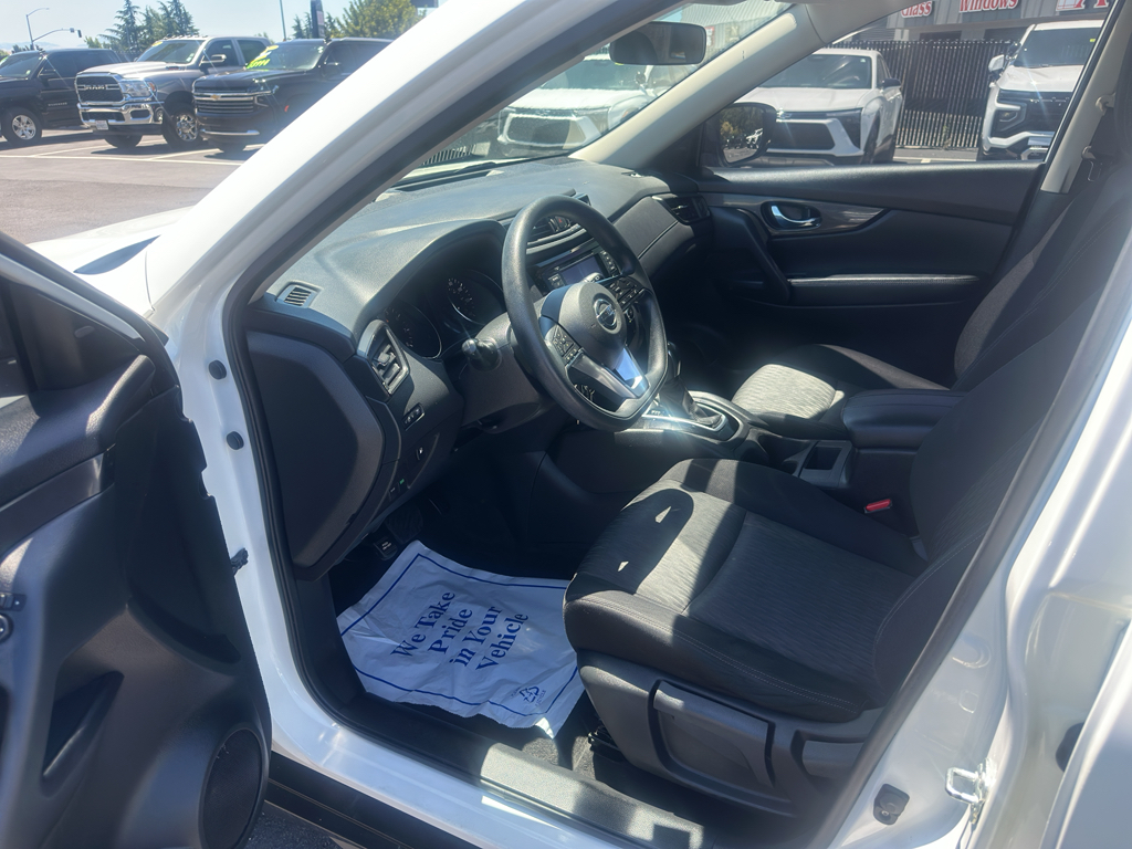 2018 Nissan Rogue photo 8