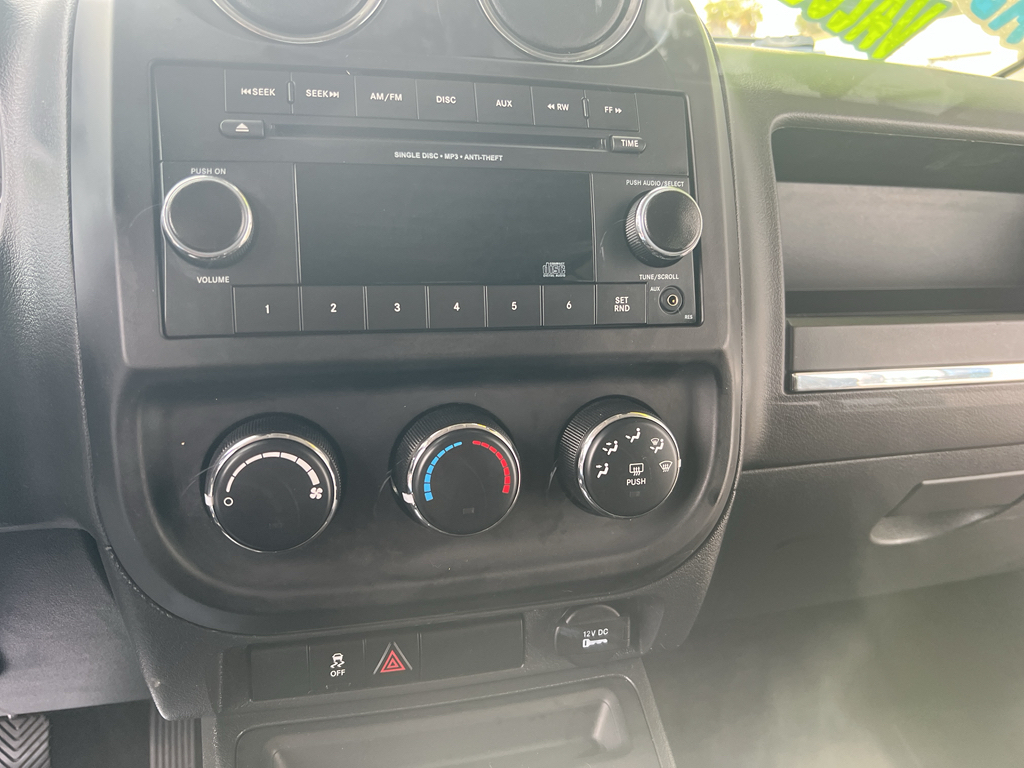 2015 Jeep Patriot photo 12