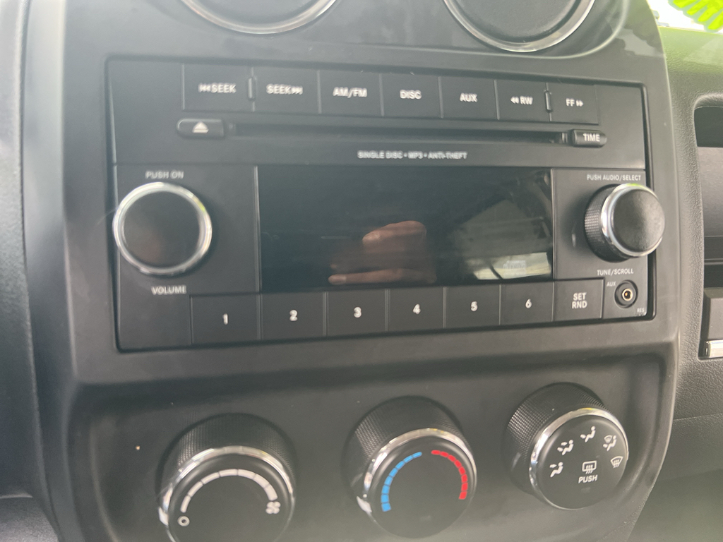2015 Jeep Patriot photo 13