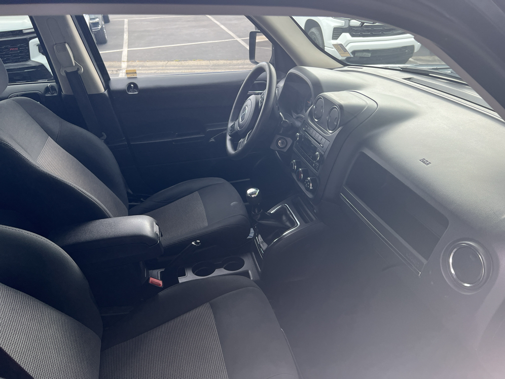 2015 Jeep Patriot photo 7