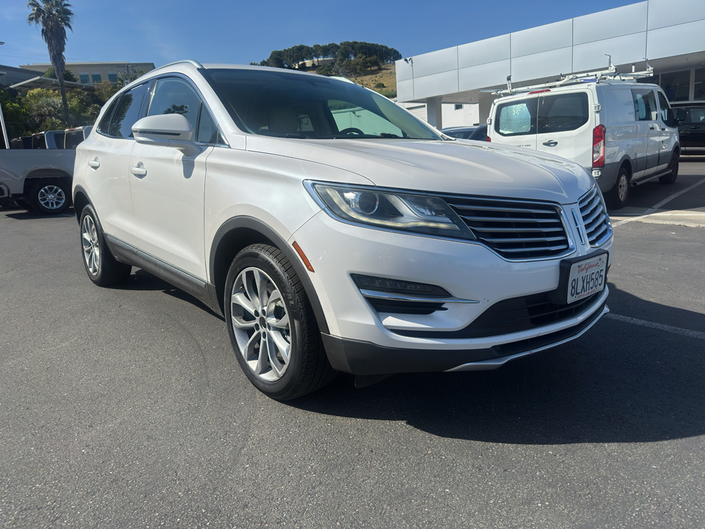 2016 Lincoln MKC photo 1