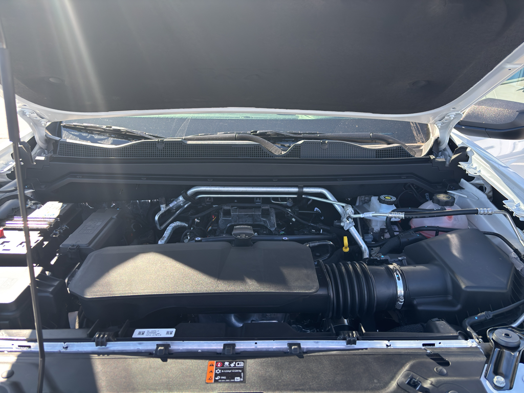 2026 Chevrolet Colorado photo 8