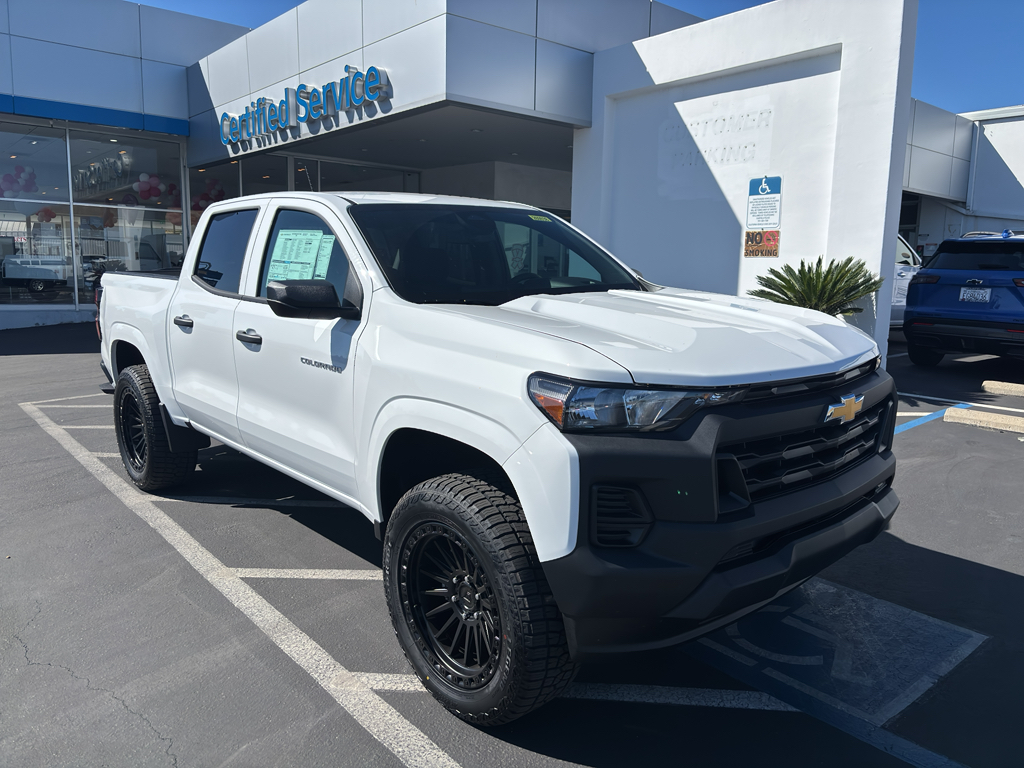 2026 Chevrolet Colorado photo 6