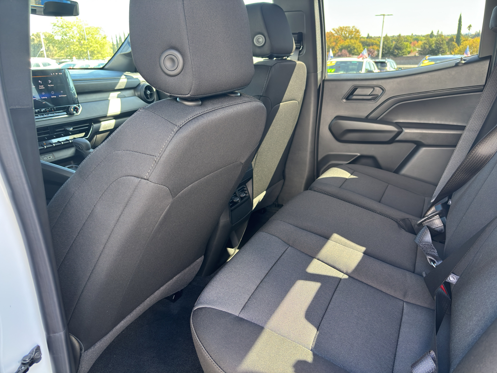 2026 Chevrolet Colorado photo 17