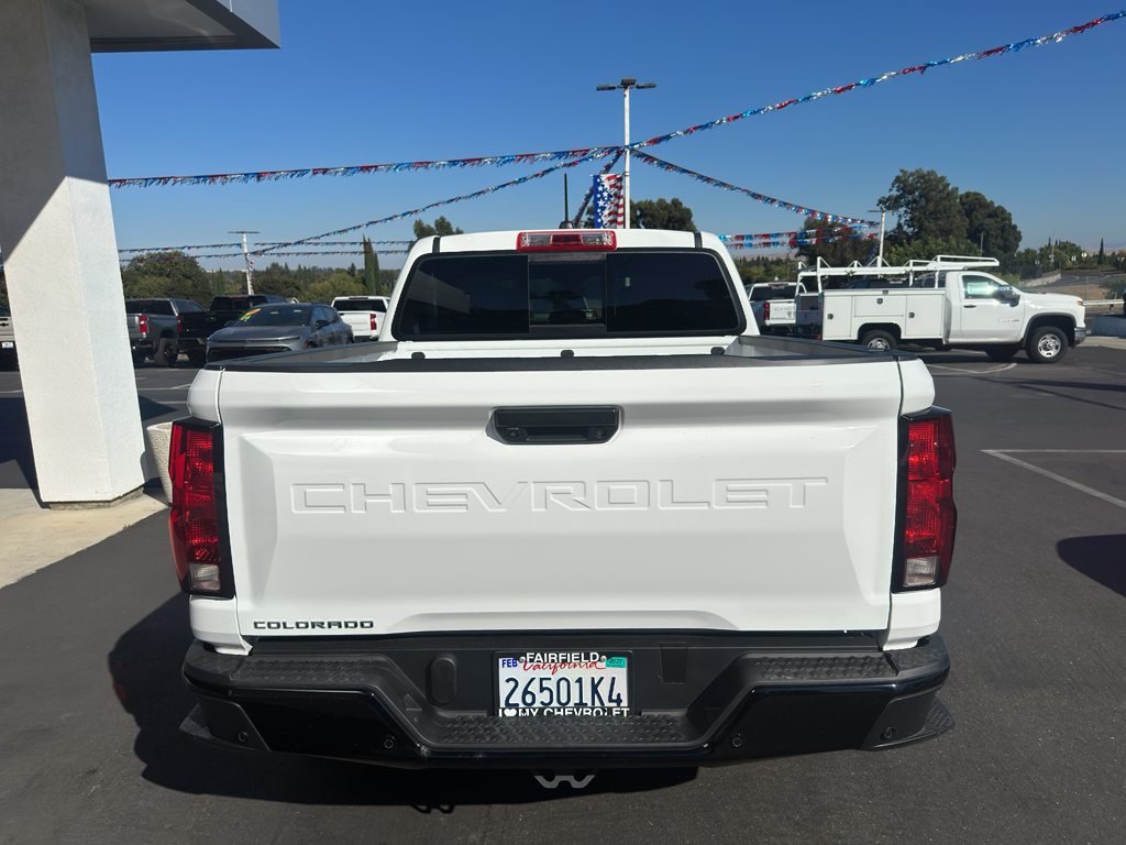 2026 Chevrolet Colorado photo 3