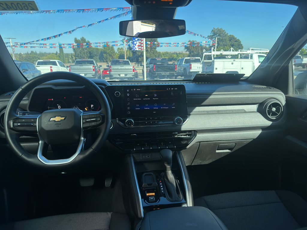 2026 Chevrolet Colorado photo 6