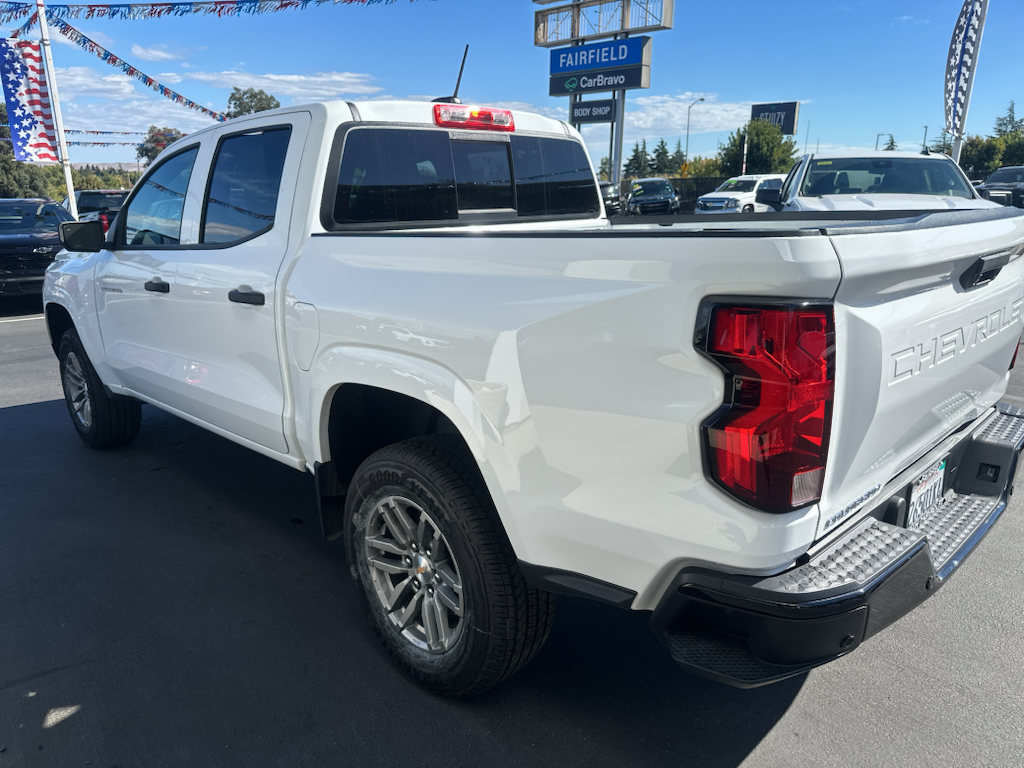 2026 Chevrolet Colorado photo 4