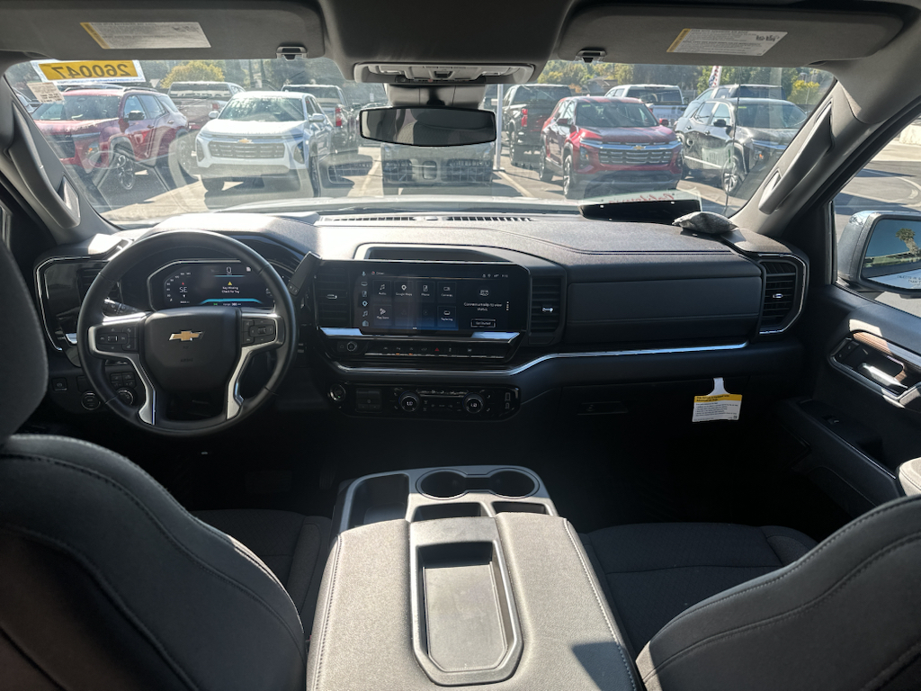 2026 Chevrolet Silverado photo 6