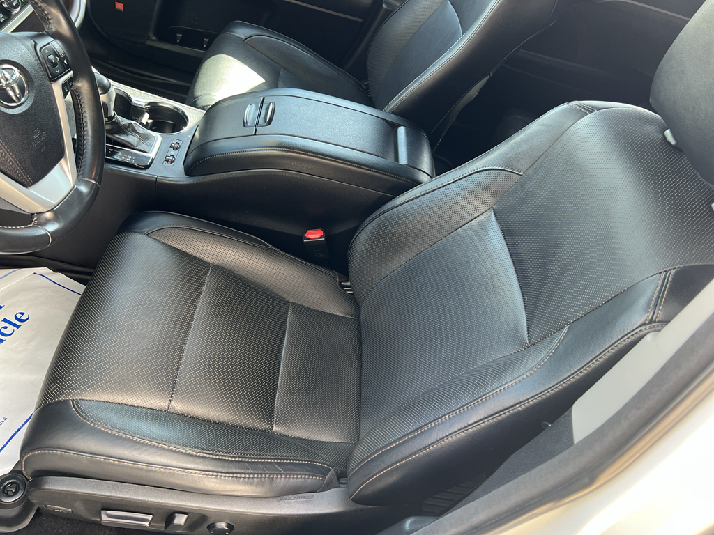 2018 Toyota Highlander photo 11