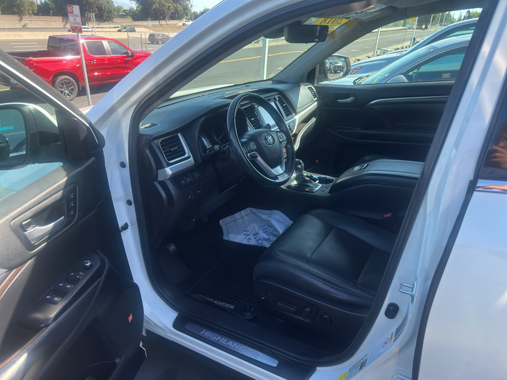 2018 Toyota Highlander photo 24