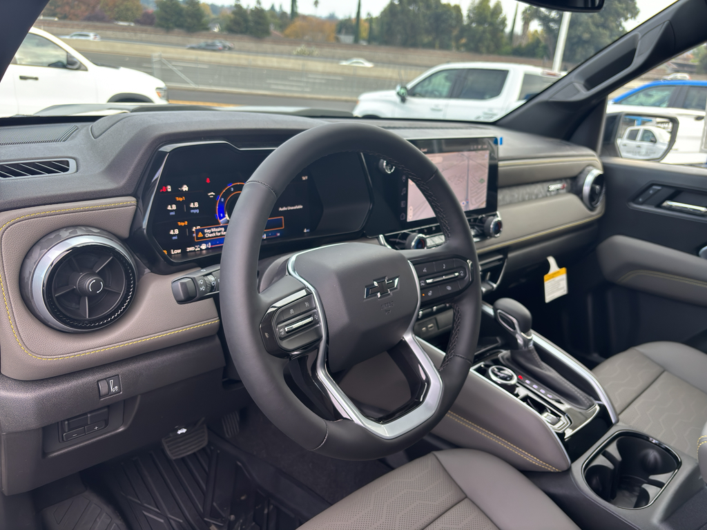 2026 Chevrolet Colorado photo 10