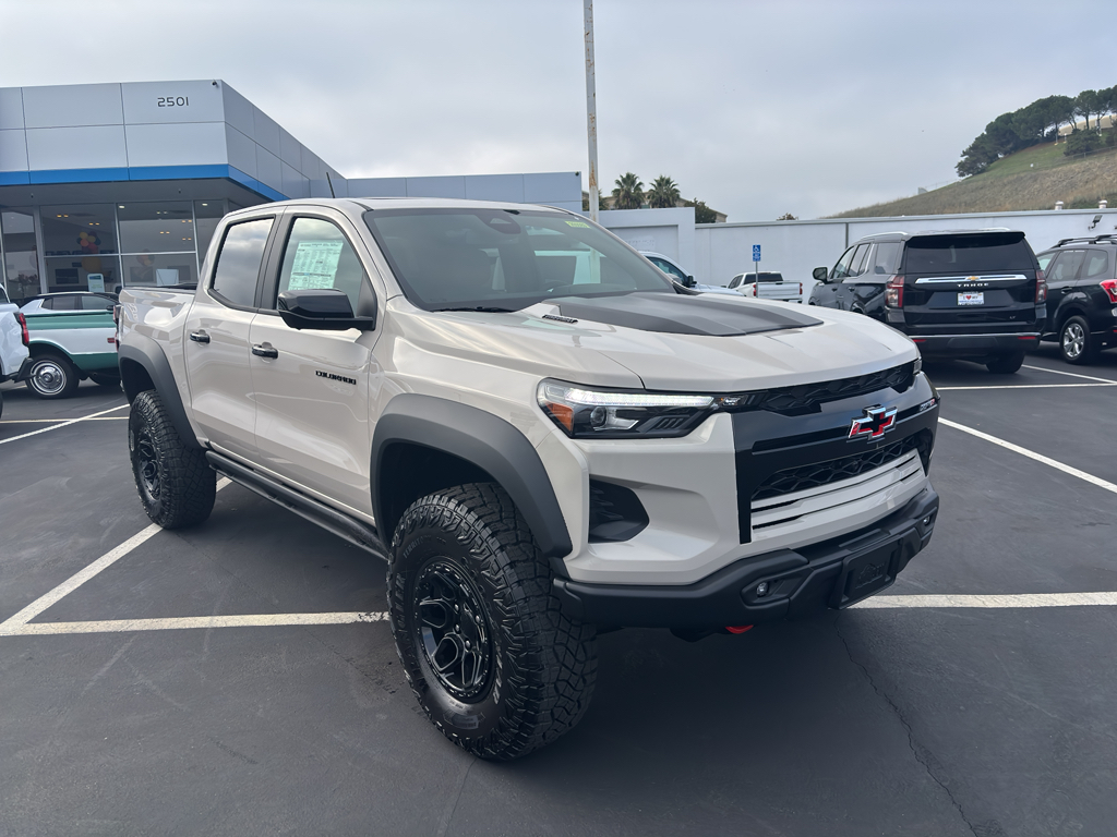 2026 Chevrolet Colorado photo 6