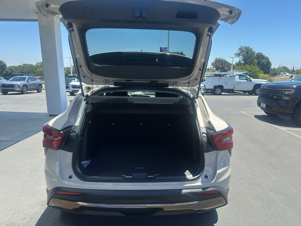 2026 Chevrolet Trax photo 4