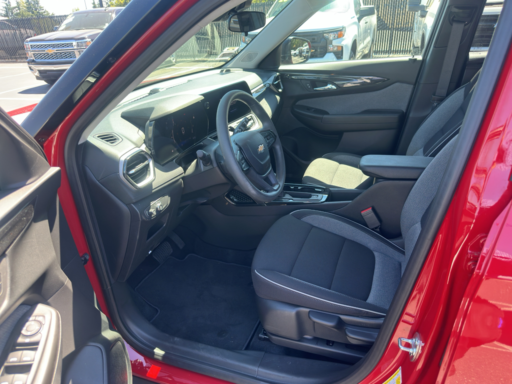 2026 Chevrolet TrailBlazer photo 8
