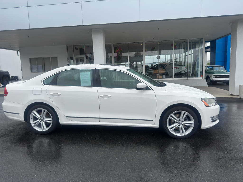 2015 Volkswagen Passat photo 3