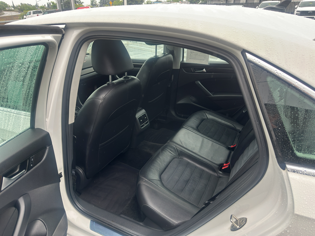 2015 Volkswagen Passat photo 7