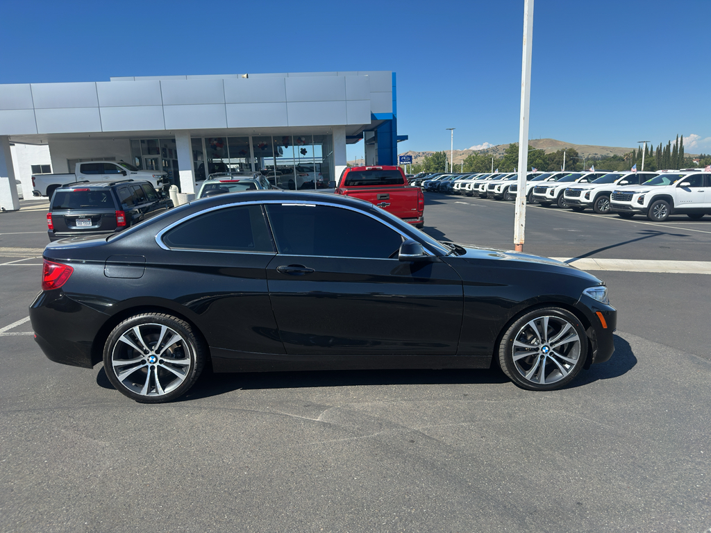 2017 BMW 2 series photo 3