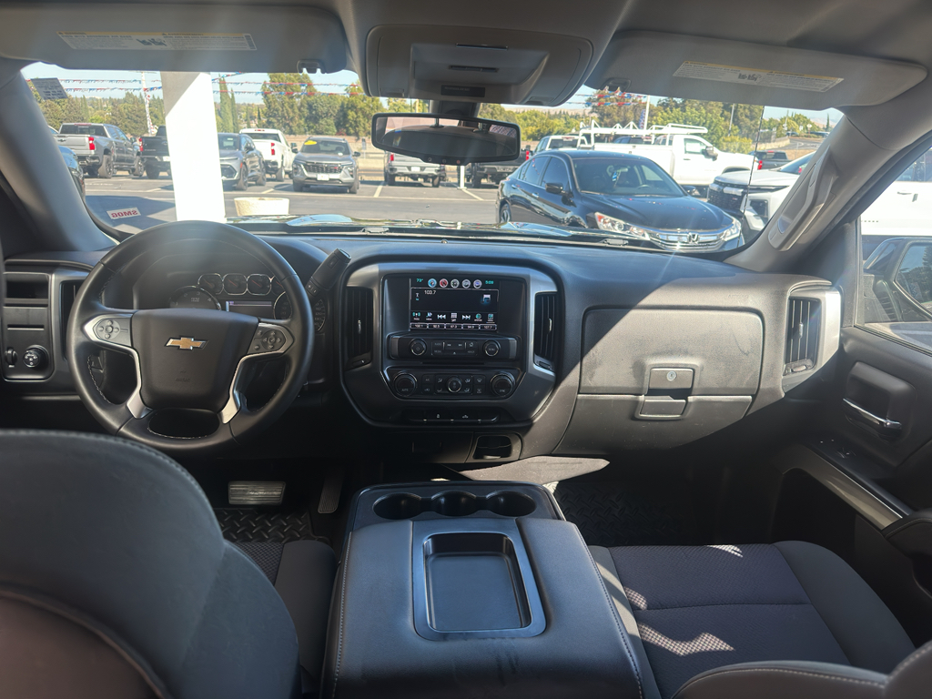2016 Chevrolet Silverado photo 8