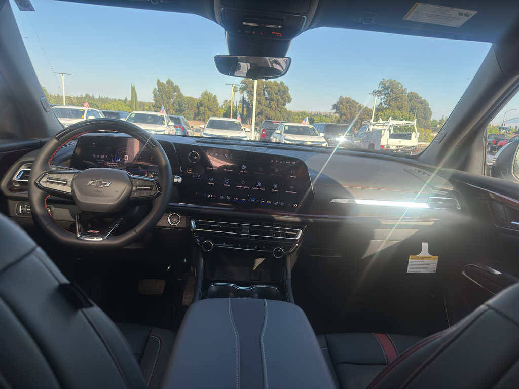 2026 Chevrolet Traverse photo 7