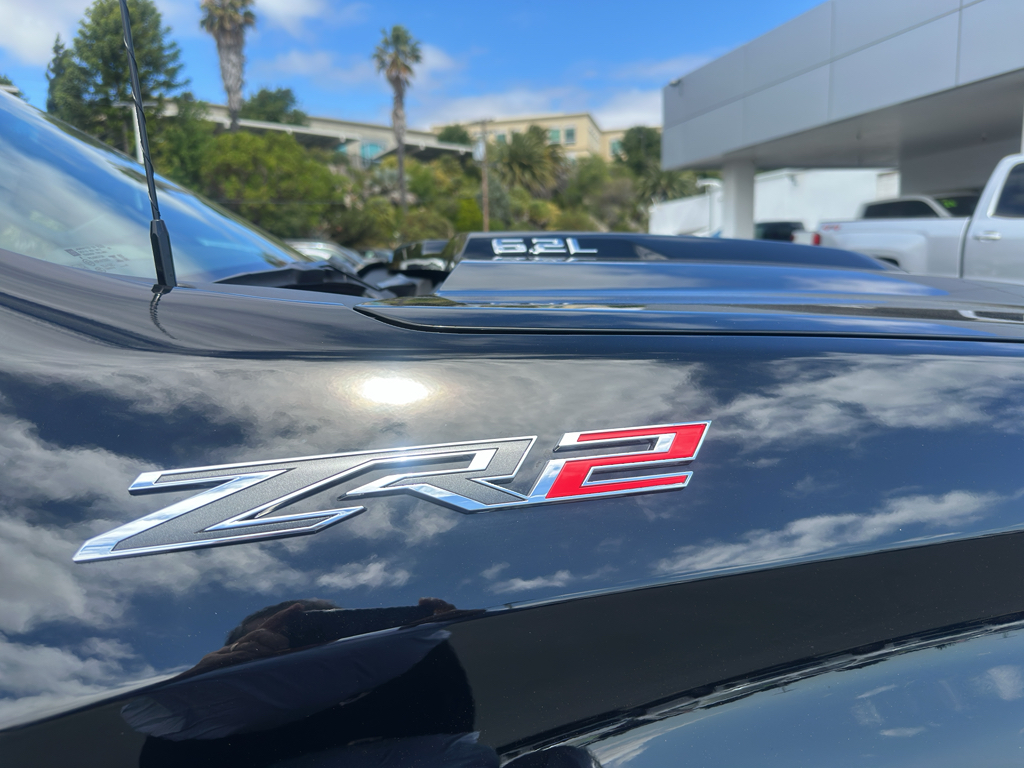 2026 Chevrolet Silverado photo 3
