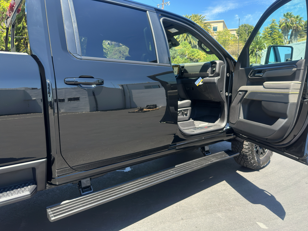 2026 Chevrolet Silverado photo 10