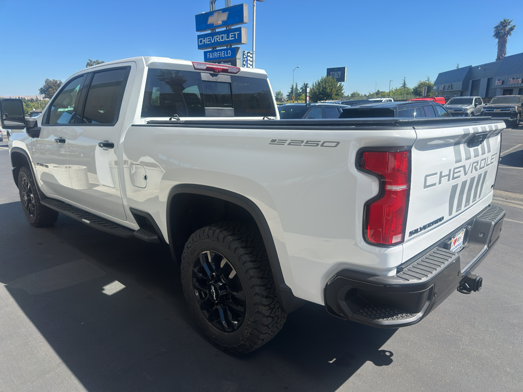 2026 Chevrolet Silverado photo 5