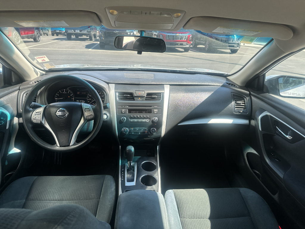 2015 Nissan Altima photo 6