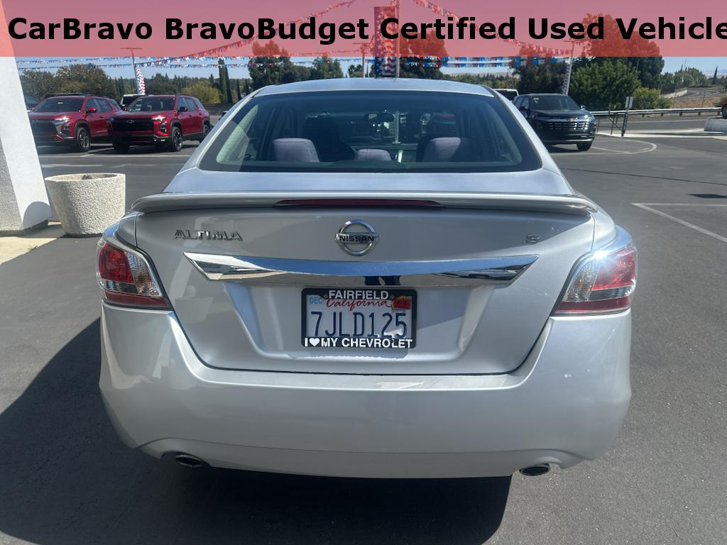 2015 Nissan Altima photo 3