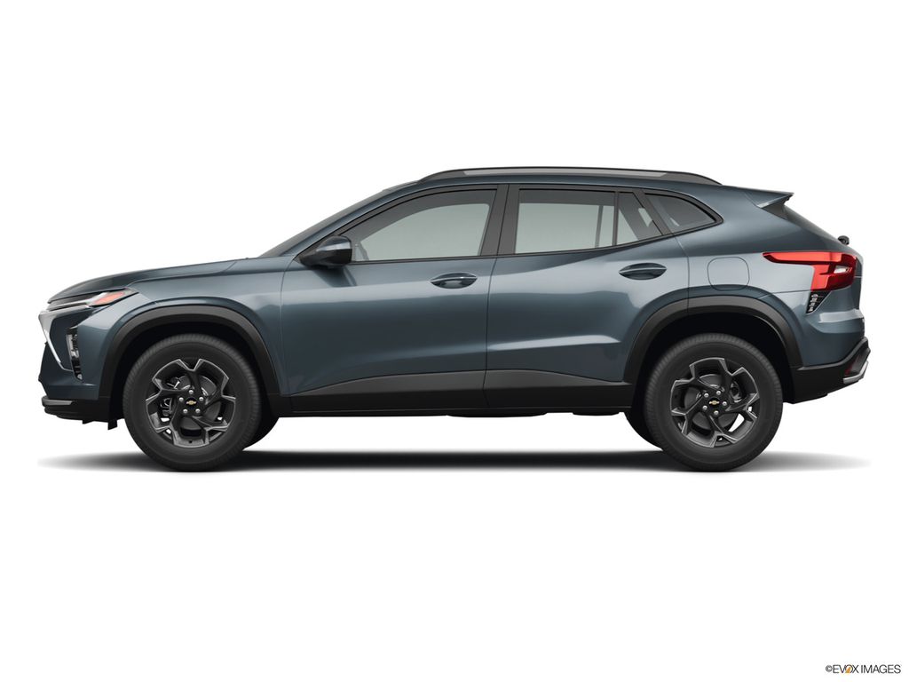 2026 Chevrolet Trax photo 2