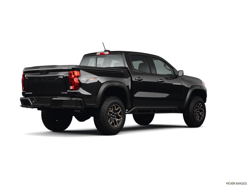 2026 Chevrolet Colorado photo 3
