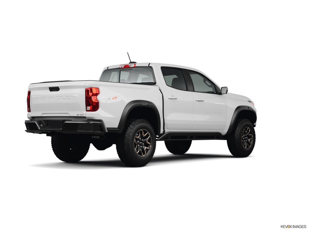 2026 Chevrolet Colorado photo 3