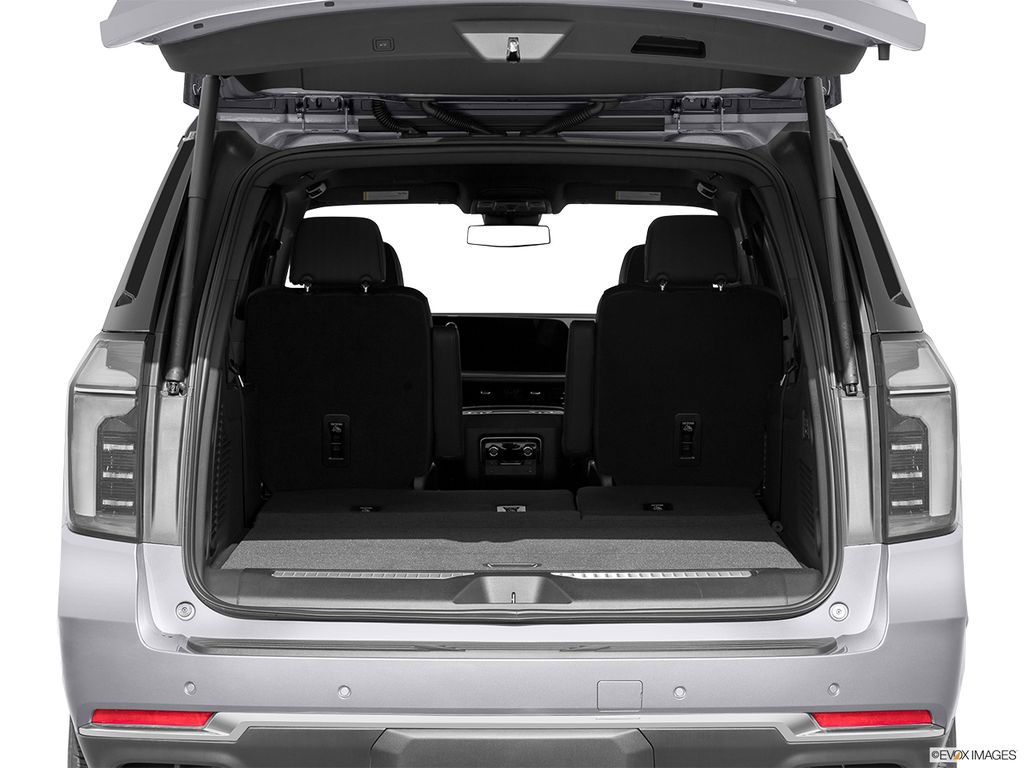 2026 Chevrolet Suburban photo 7