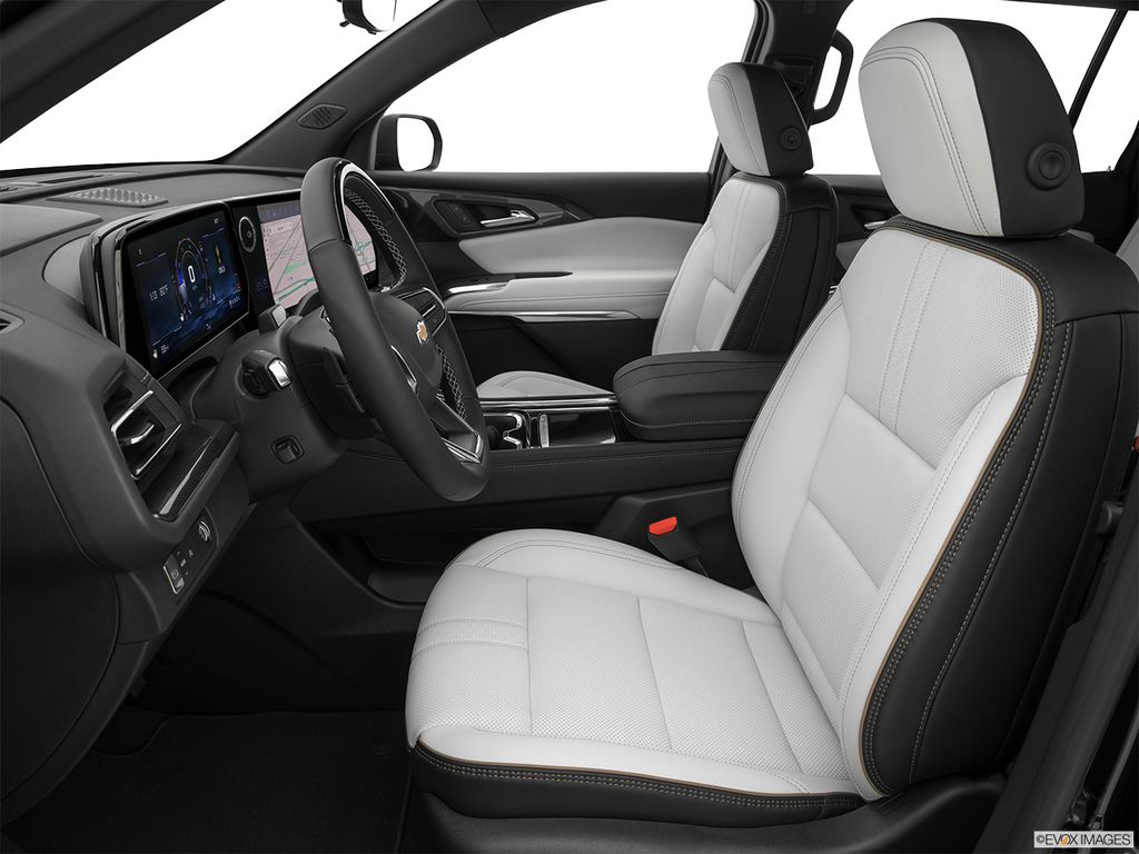 2026 Chevrolet Traverse photo 9