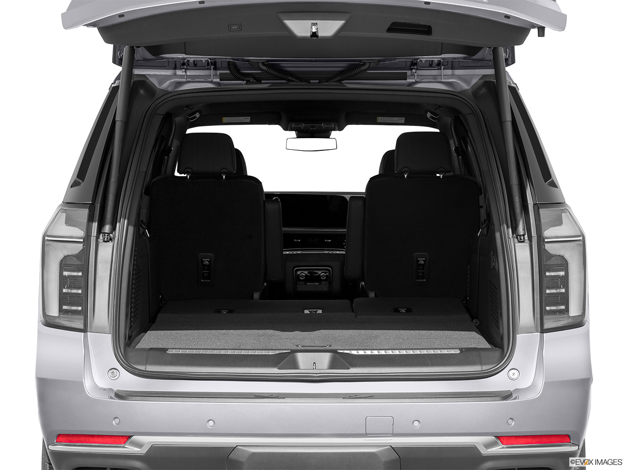 2026 Chevrolet Suburban photo 7
