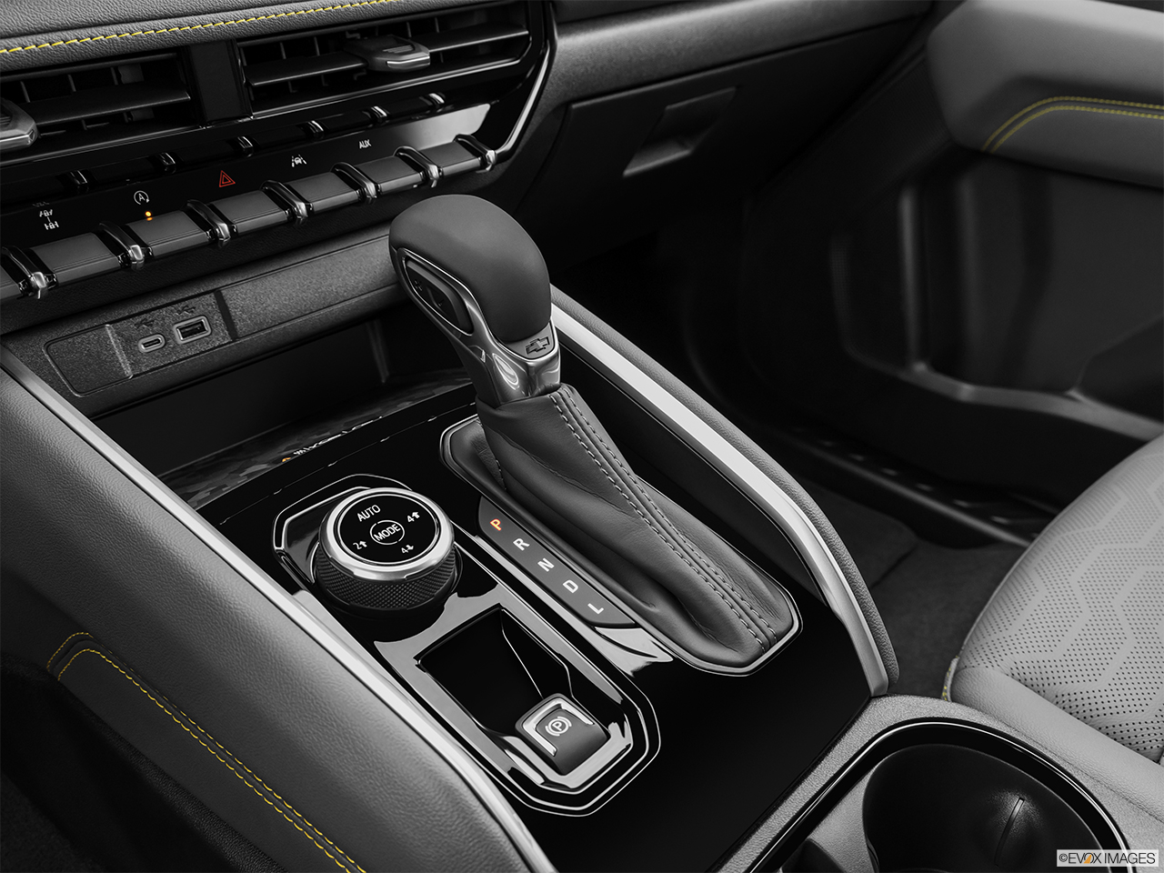 2026 Chevrolet Colorado photo 11
