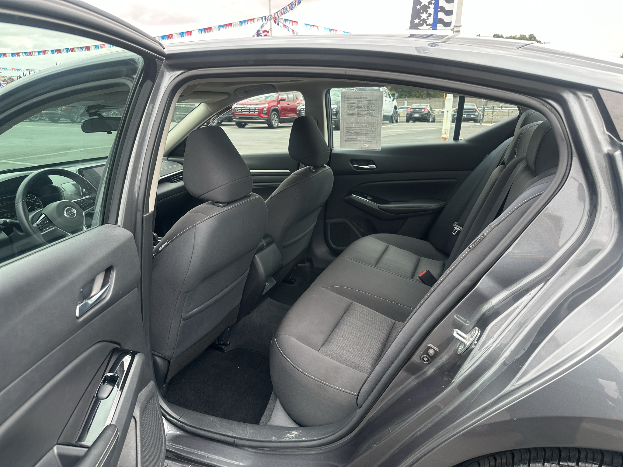 2021 Nissan Altima photo 5