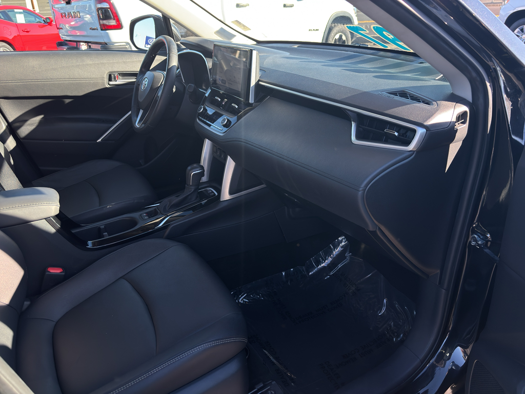 2023 Toyota Corolla Cross photo 15