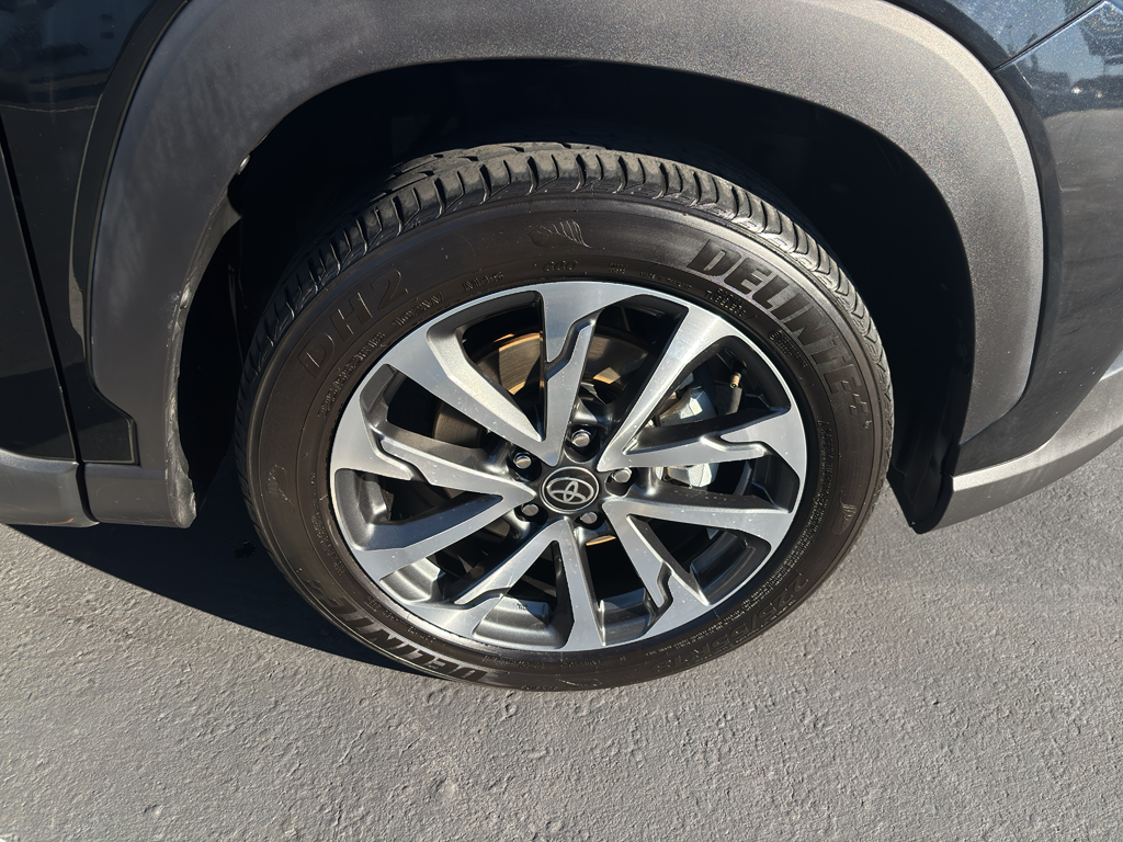 2023 Toyota Corolla Cross photo 18