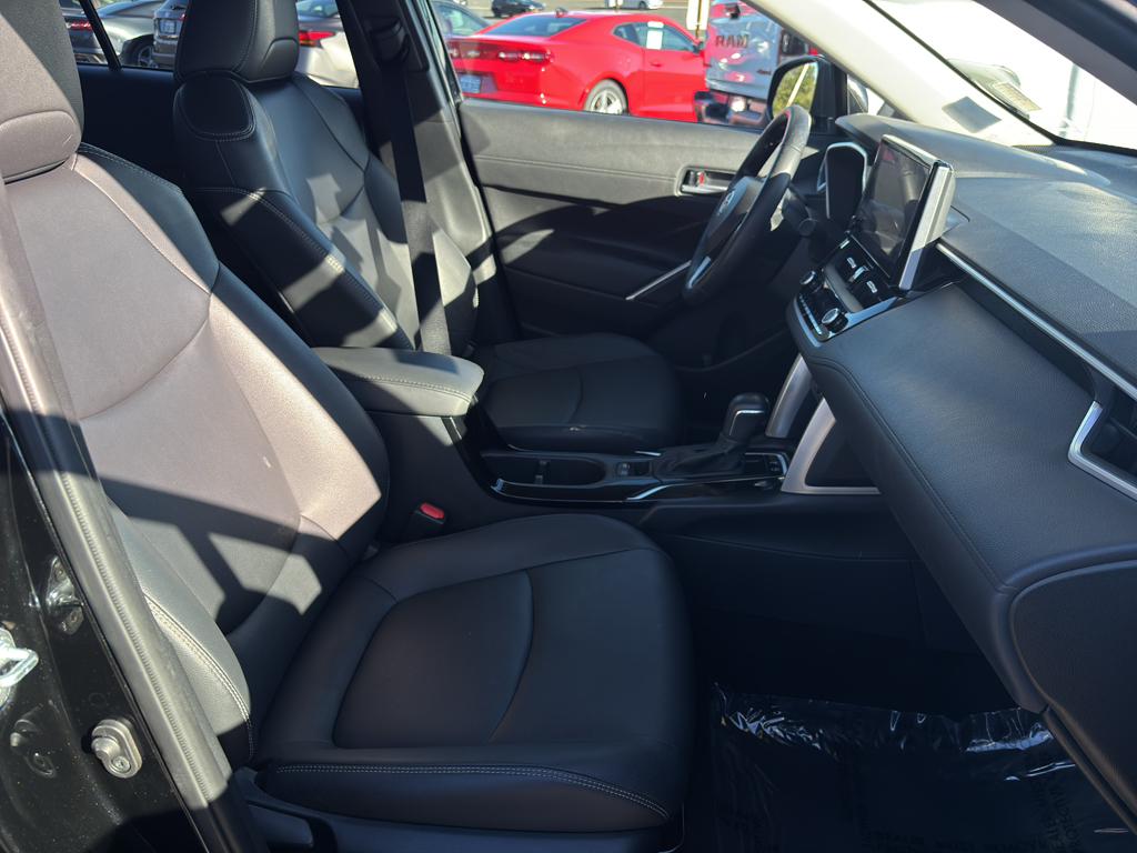 2023 Toyota Corolla Cross photo 16
