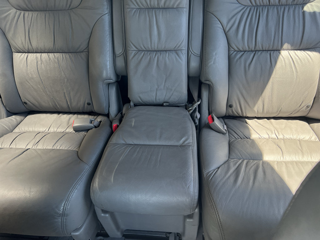 2008 Honda Odyssey photo 9