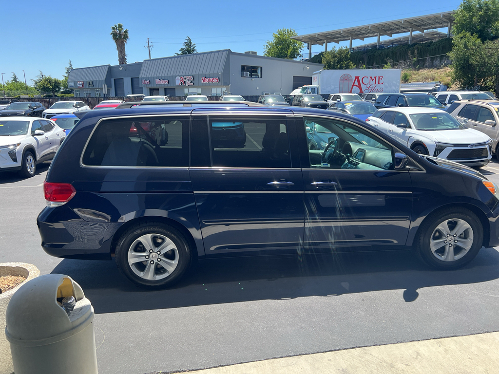 2008 Honda Odyssey photo 3