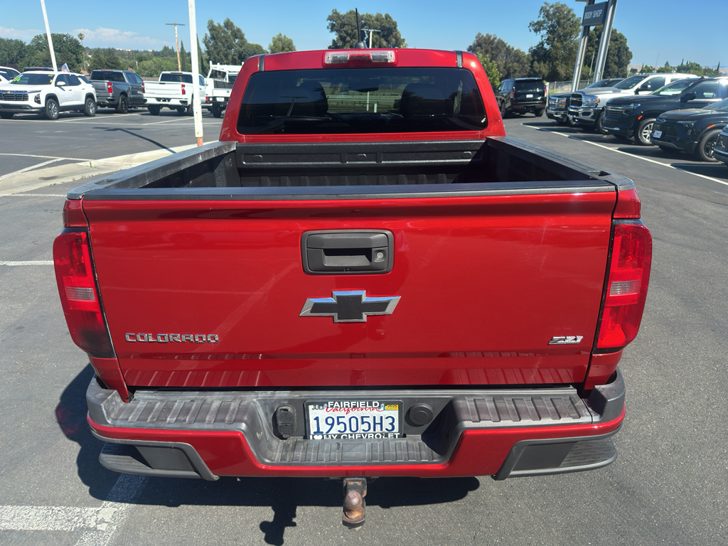2016 Chevrolet Colorado photo 3