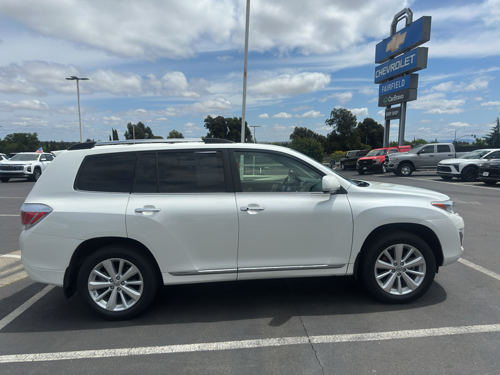 2011 Toyota Highlander photo 3