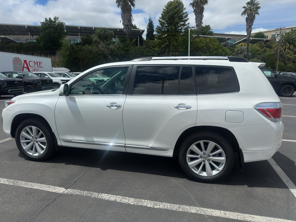 2011 Toyota Highlander photo 6