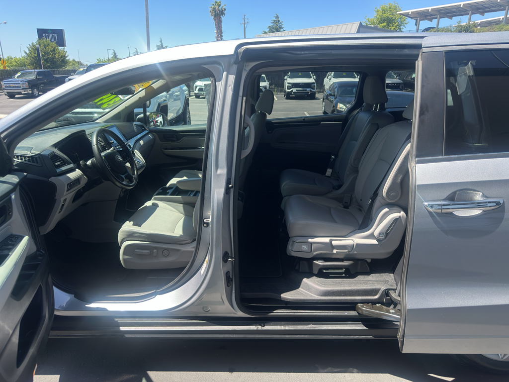 2019 Honda Odyssey photo 5