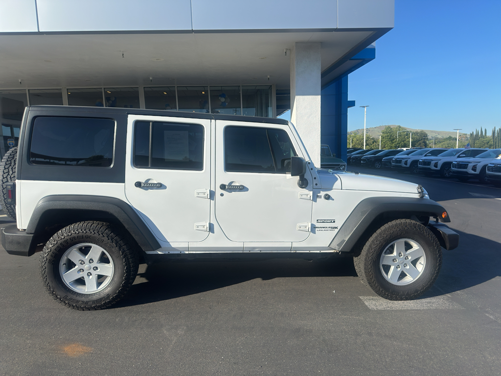 2018 Jeep Wrangler JK photo 2