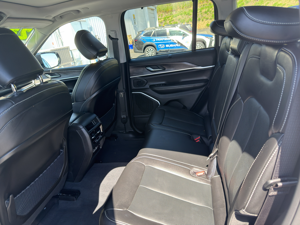 2023 Jeep Grand Cherokee 4xe photo 5